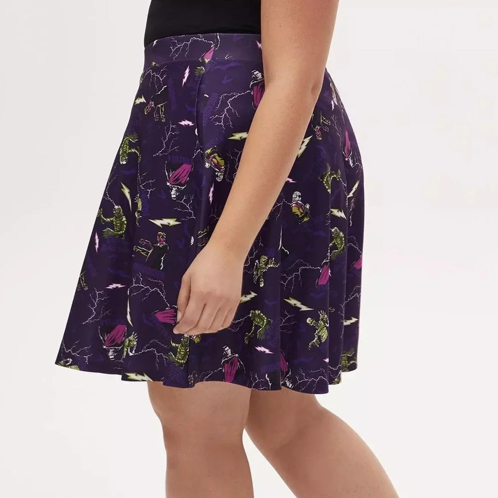 Torrid Universal Monsters Punk Gothic Frankenstein Skater Skirt‎ 5X Dracula Bats